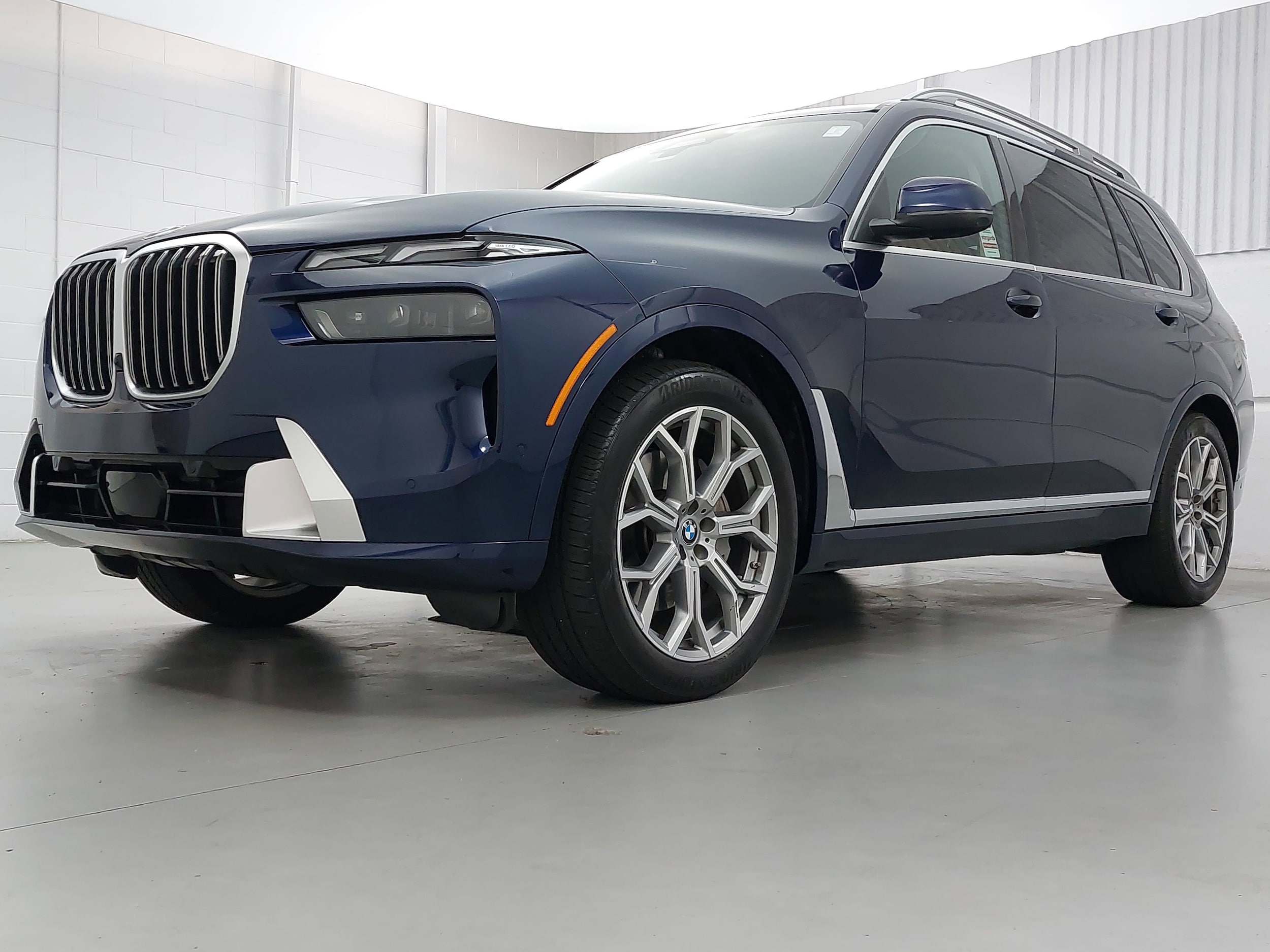 2025 BMW X7 xDrive40i's photo