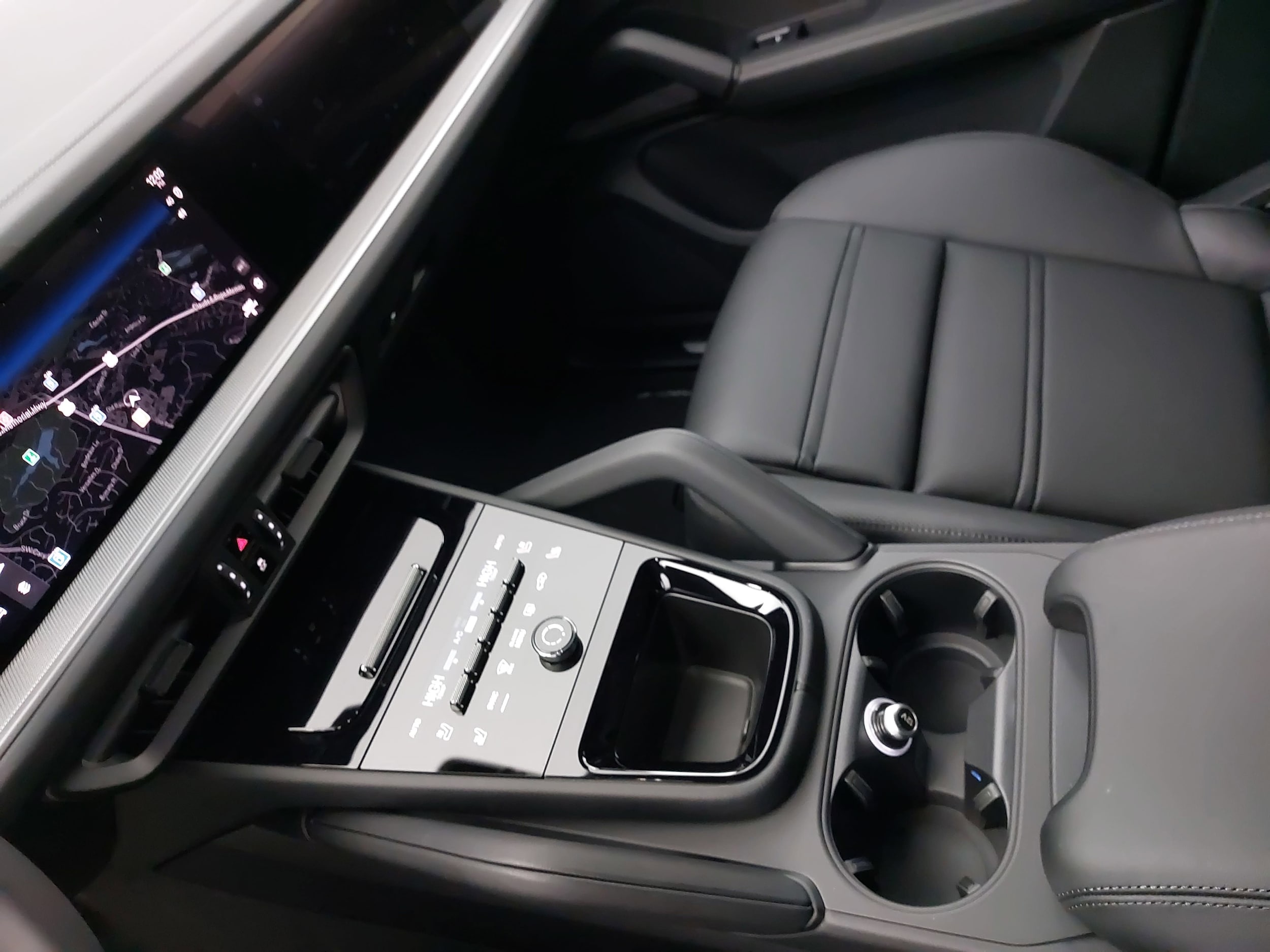 2026 Porsche Cayenne Coup Base - Photo 25
