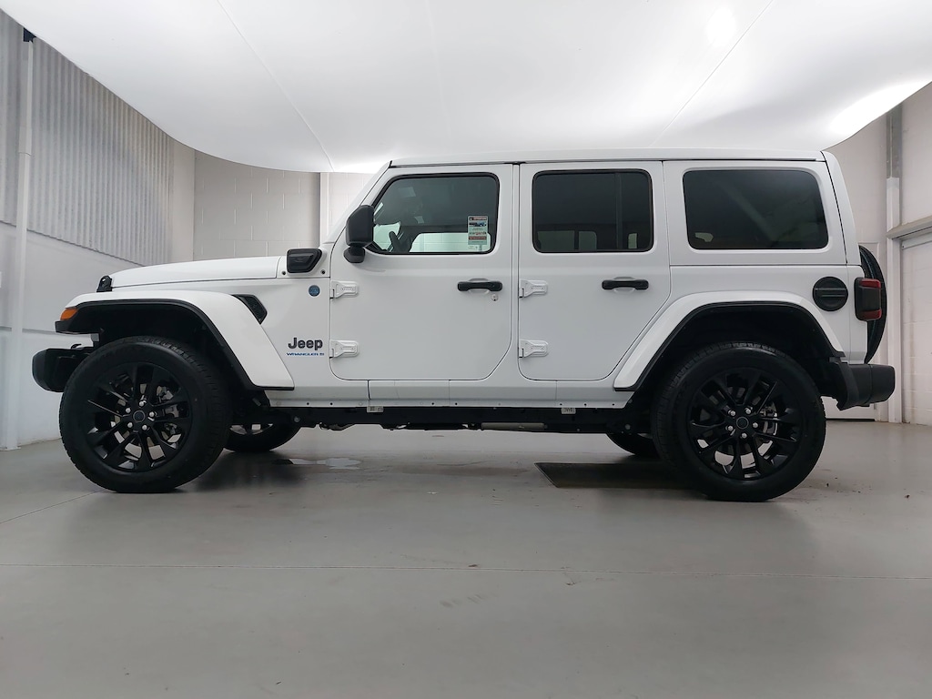 Used 2025 Jeep Wrangler 4xe Sahara SUV