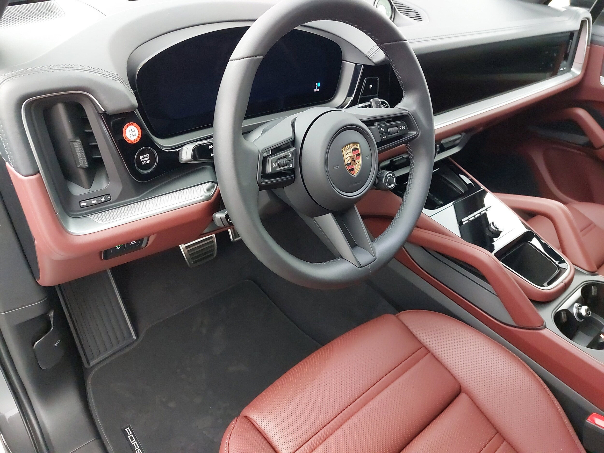 2026 Porsche Cayenne S E-Hybrid photo 4