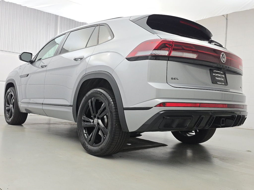 Used 2026 Volkswagen Atlas Cross Sport SEL R-Line Black SUV