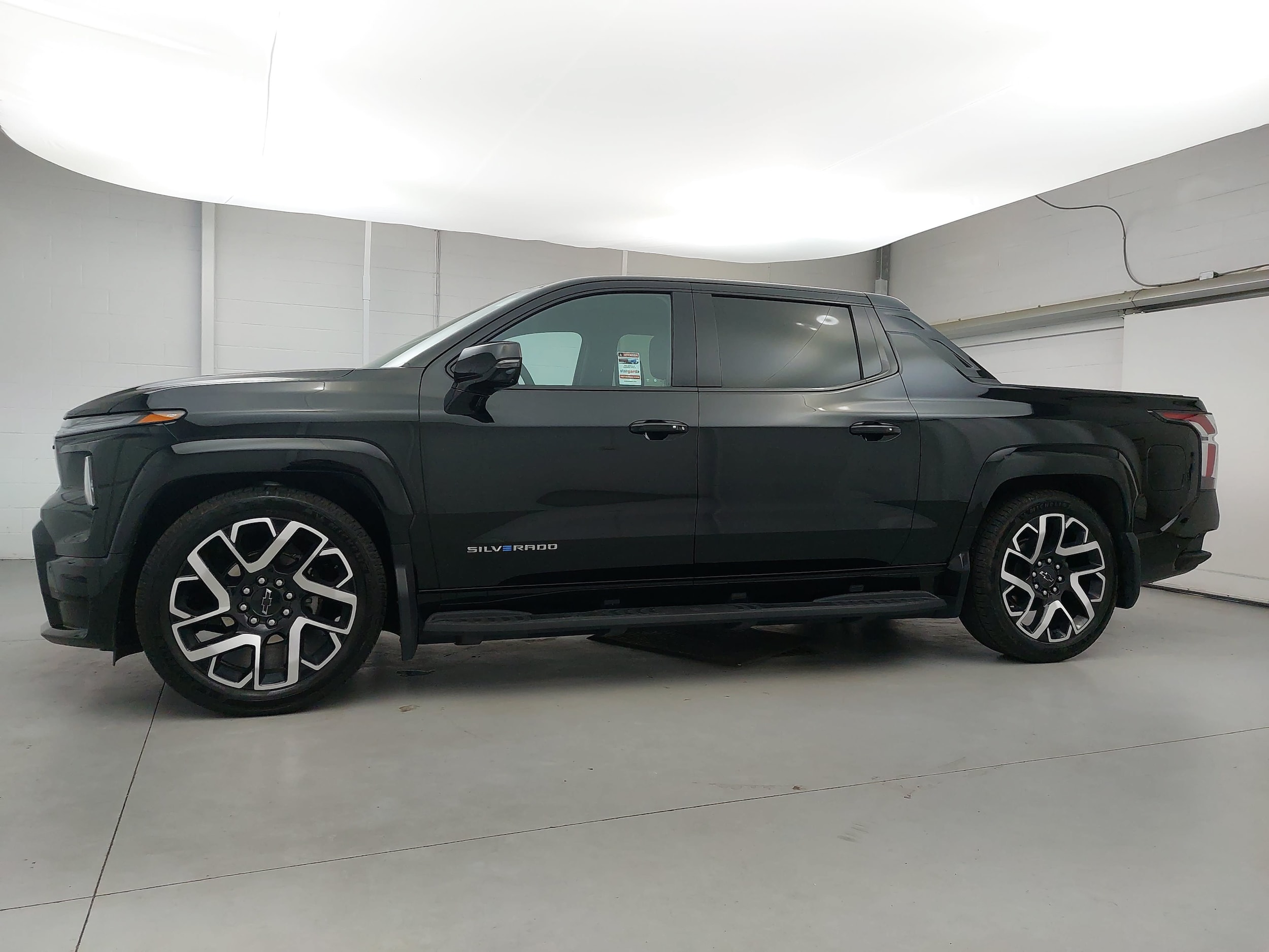 Used 2024 Chevrolet Silverado EV RST with VIN 1GC40ZEL6RU303654 for sale in Cary, NC