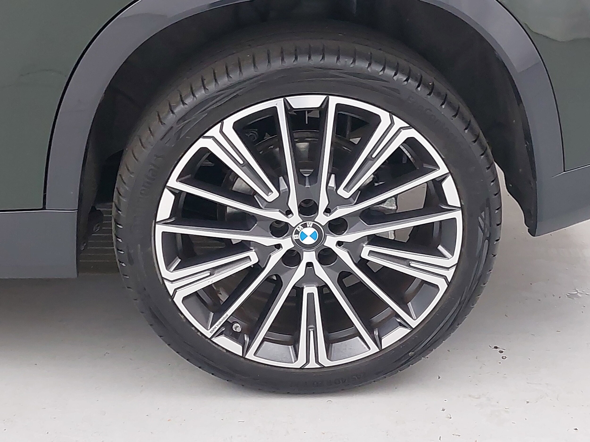 2025 BMW X1 28i - Photo 33