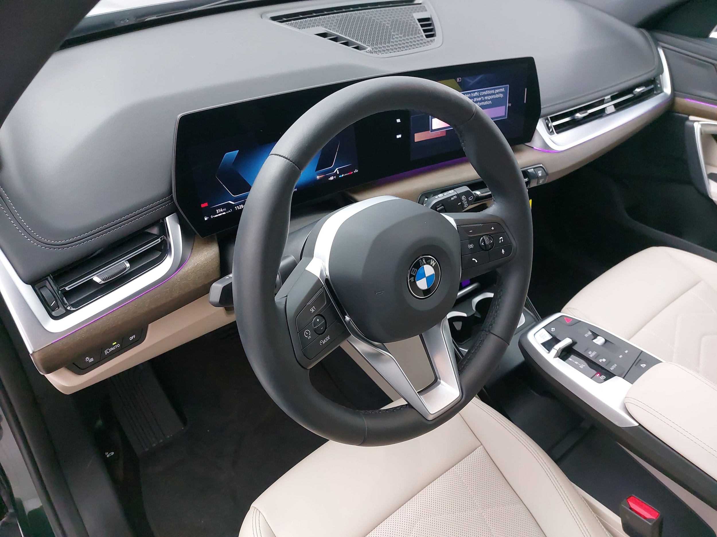 2025 BMW X1 28i - Photo 4