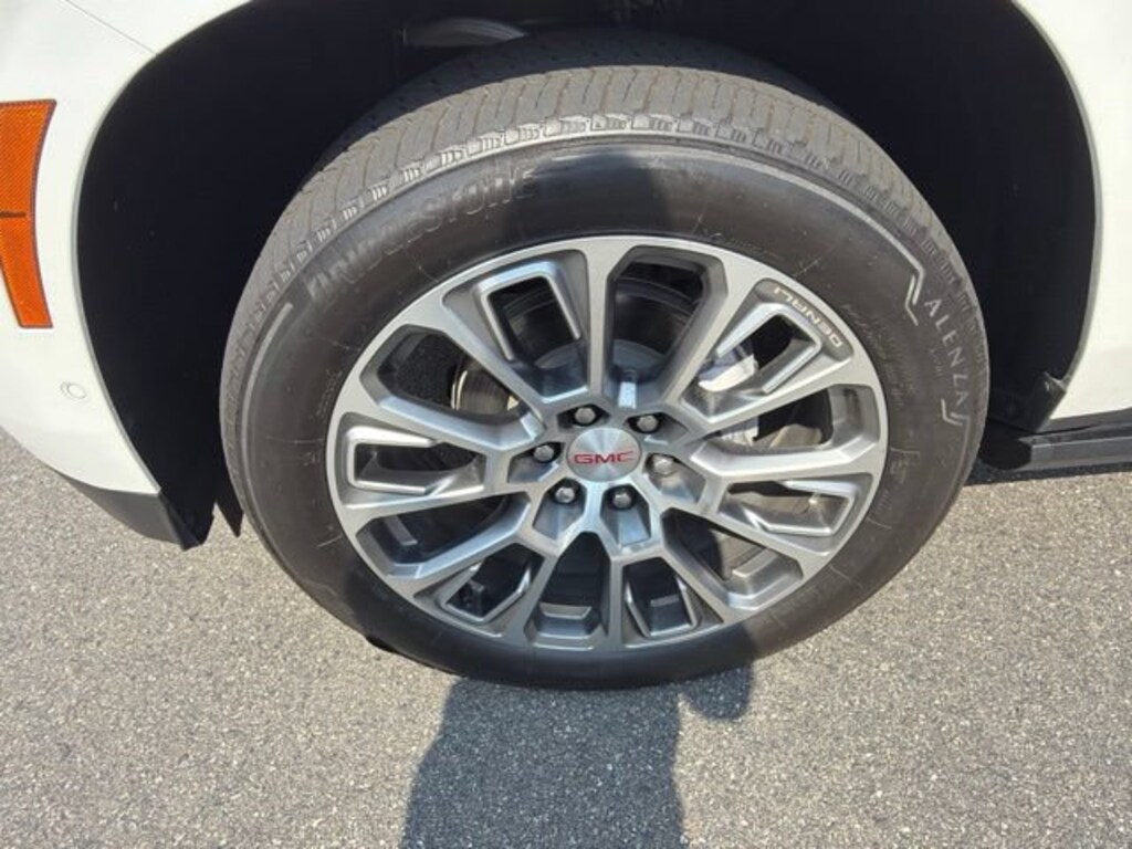 Used 2025 GMC Yukon Denali SUV
