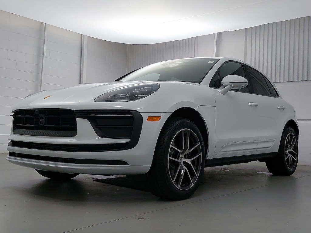 New 2026 Porsche Macan  SUV