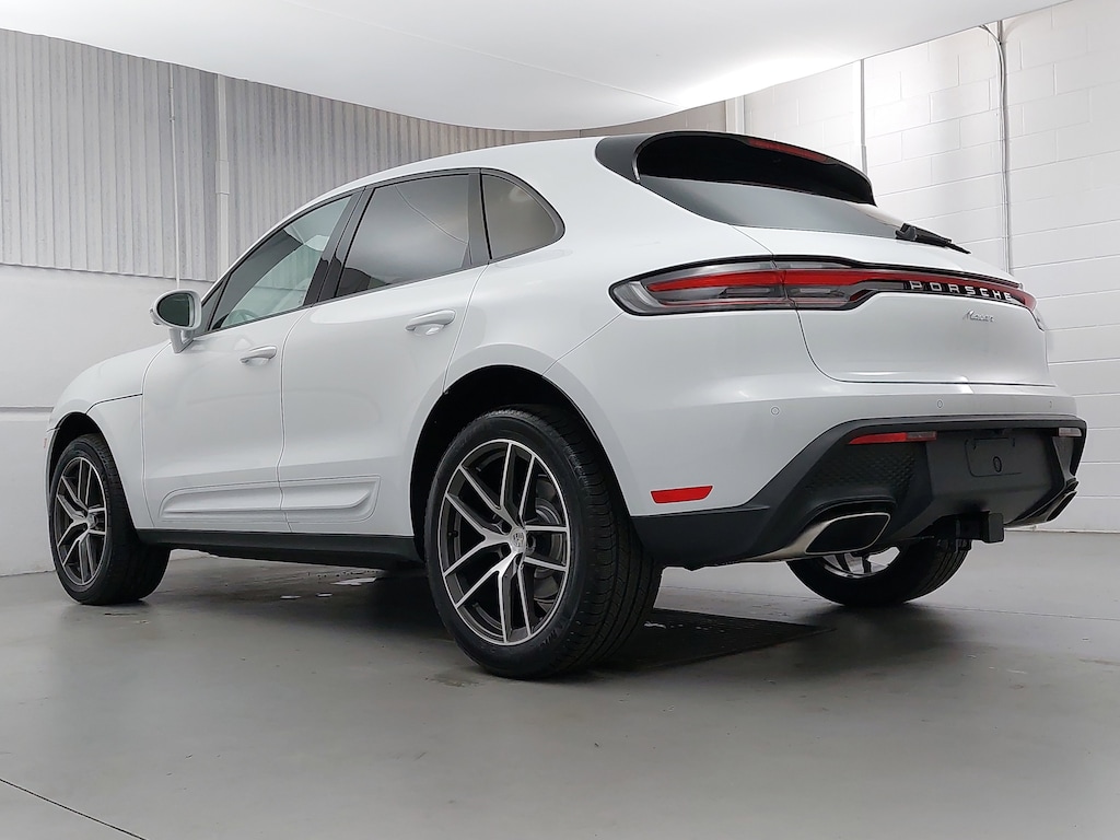New 2026 Porsche Macan  SUV