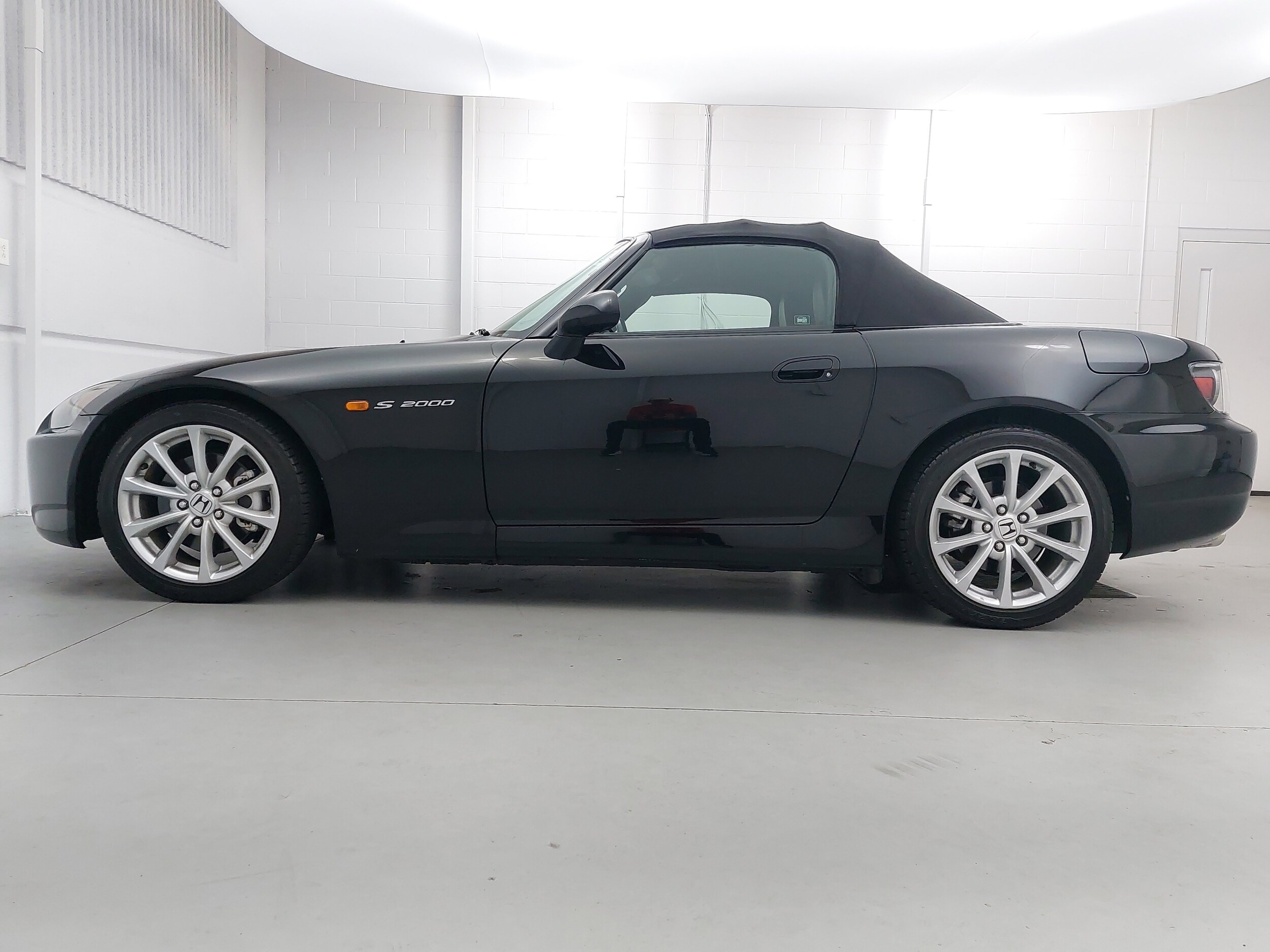 2007 Honda S2000 Base photo 2