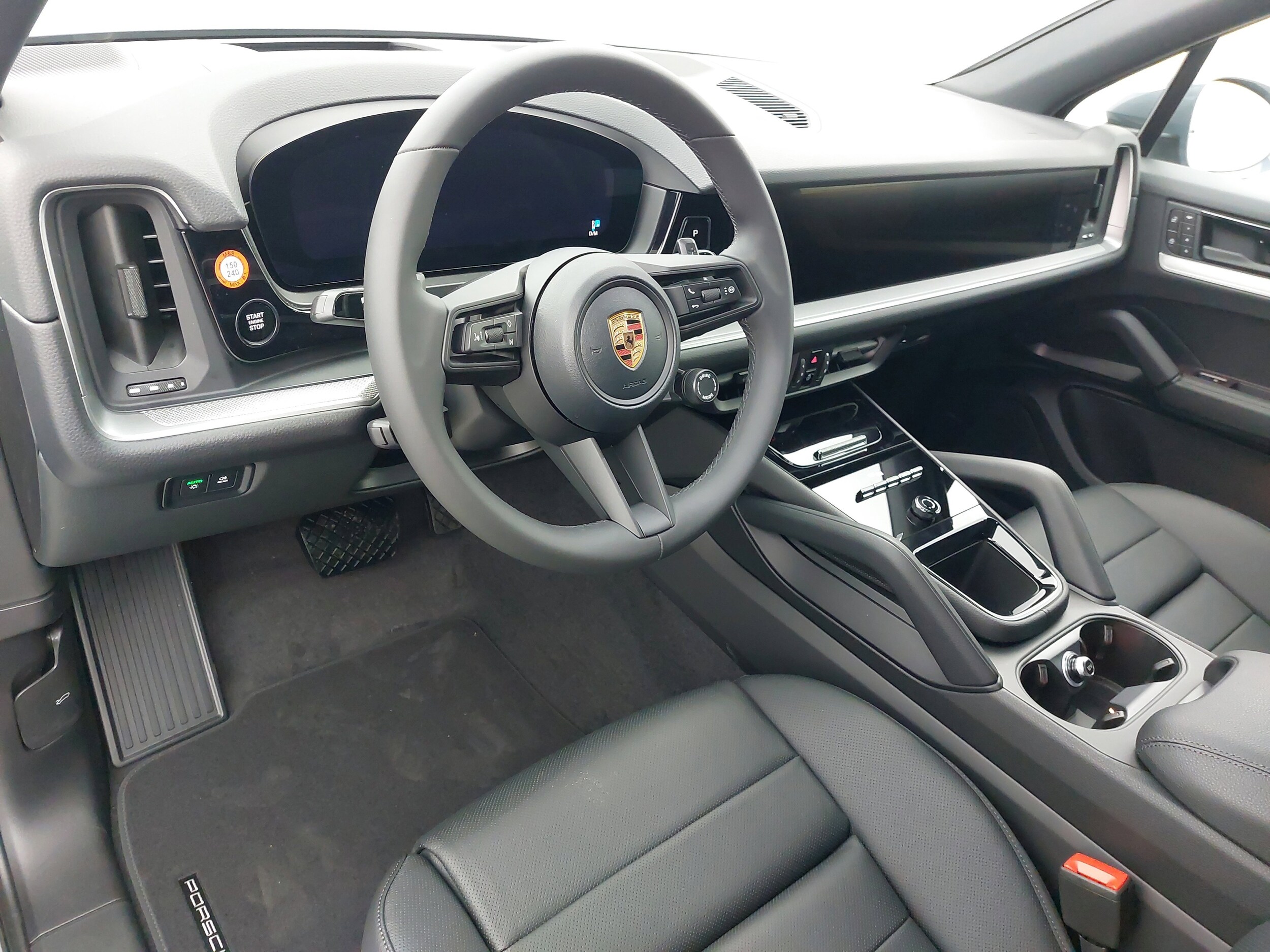 2026 Porsche Cayenne photo 4