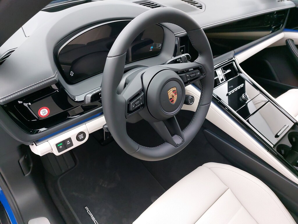 New 2026 Porsche Panamera 4 Hatchback