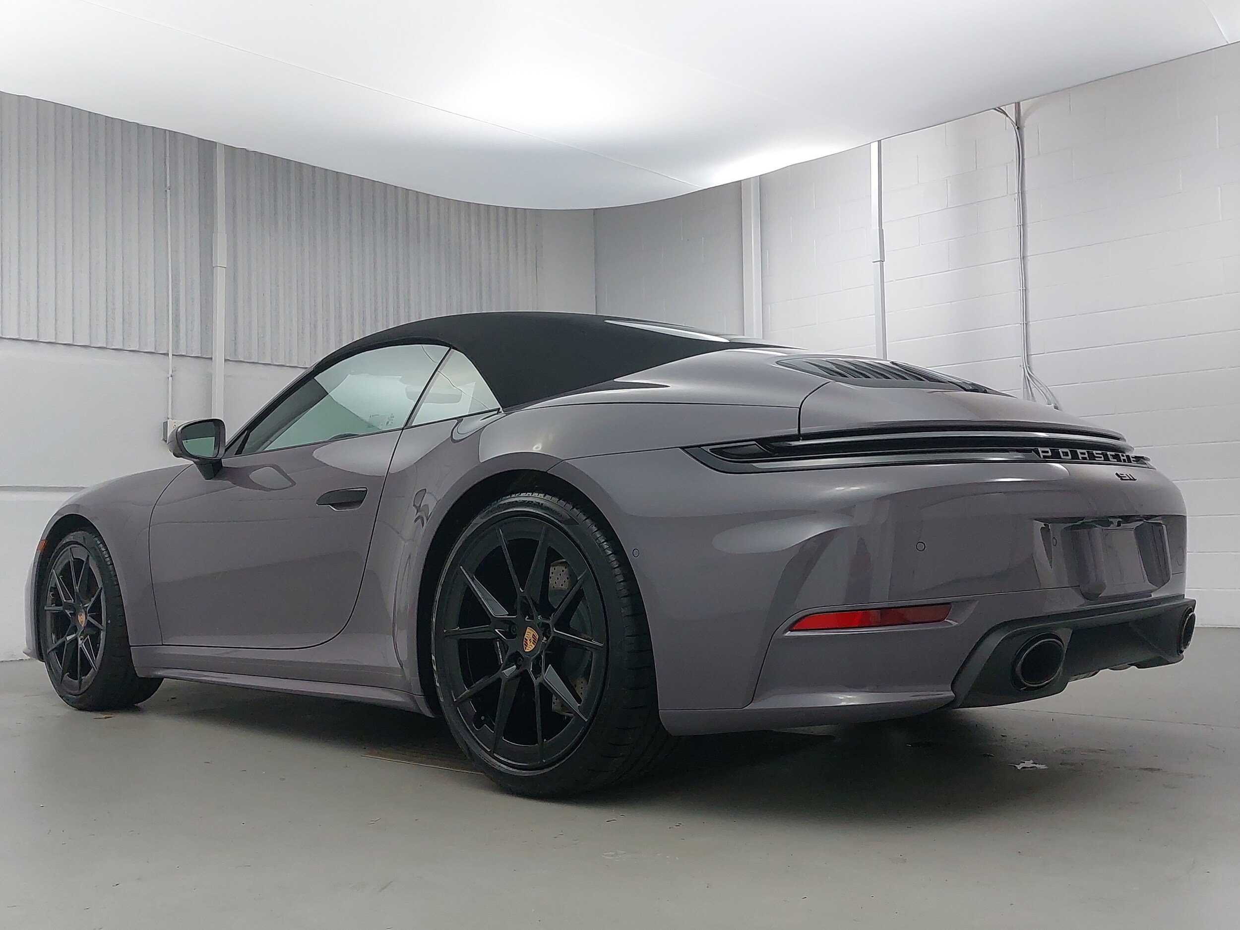 2026 Porsche 911 T photo 3