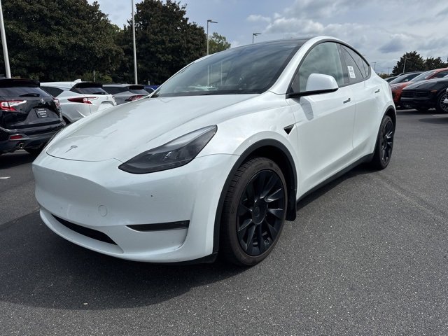 Used 2023 Tesla Model Y Long Range with VIN 7SAYGDEE5PF675772 for sale in Northfield, Minnesota