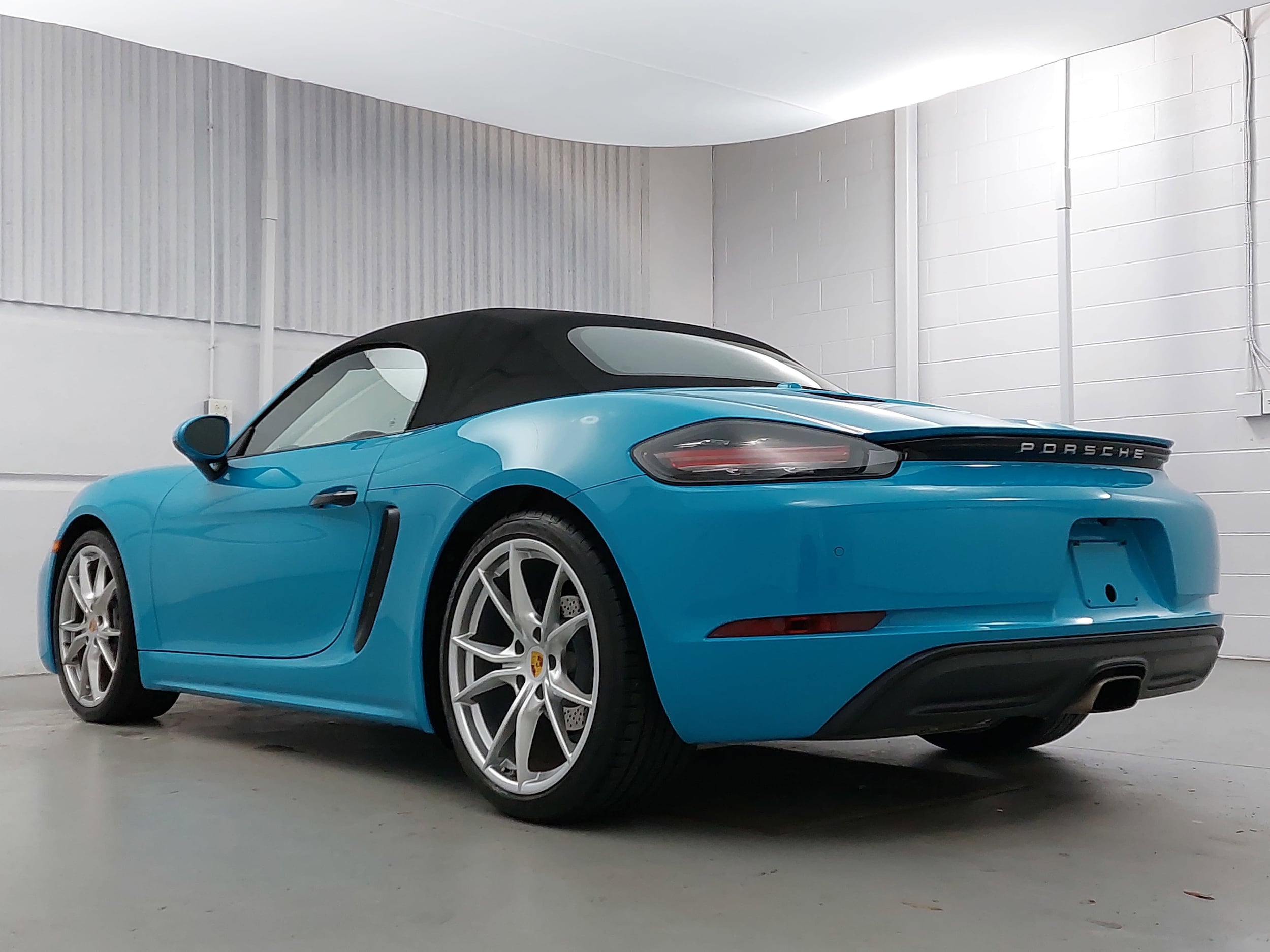 2018 Porsche Boxster photo 3