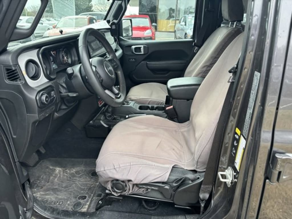 Used 2024 Jeep Wrangler Sport SUV