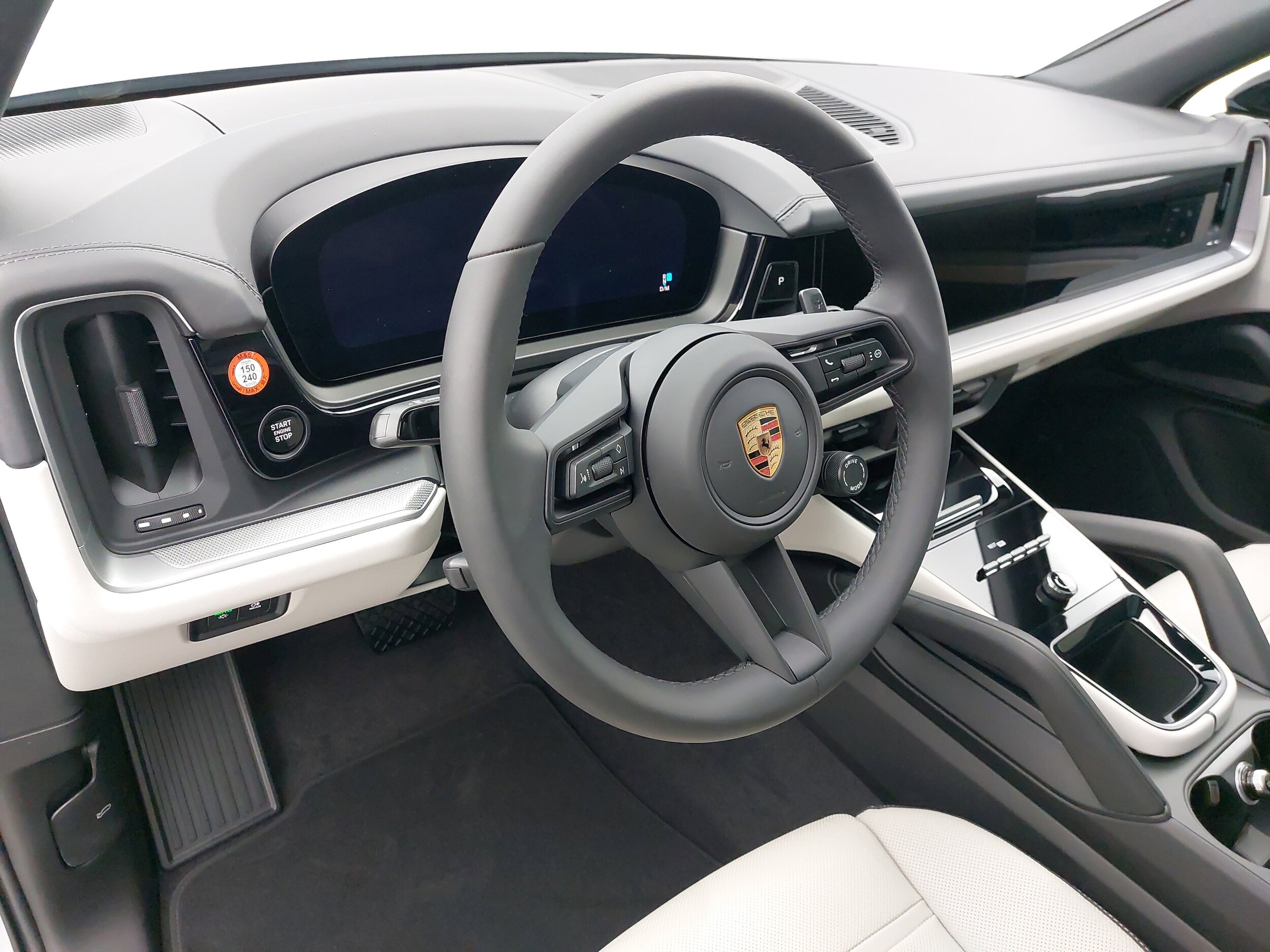 2026 Porsche Cayenne photo 4