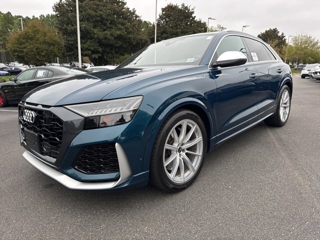 2022 Audi RS Q8 photo 2