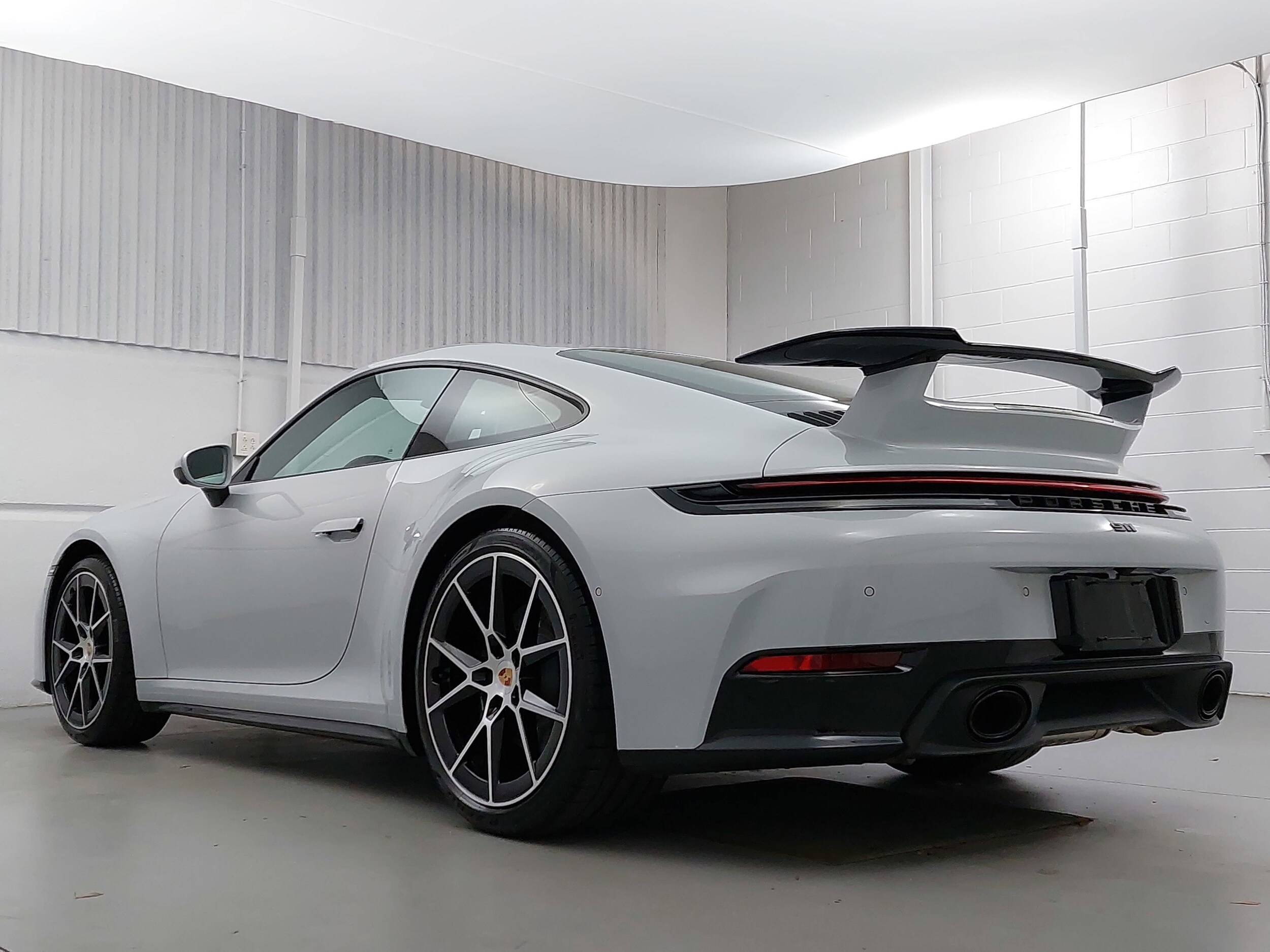 2025 Porsche 911 Coupe photo 3