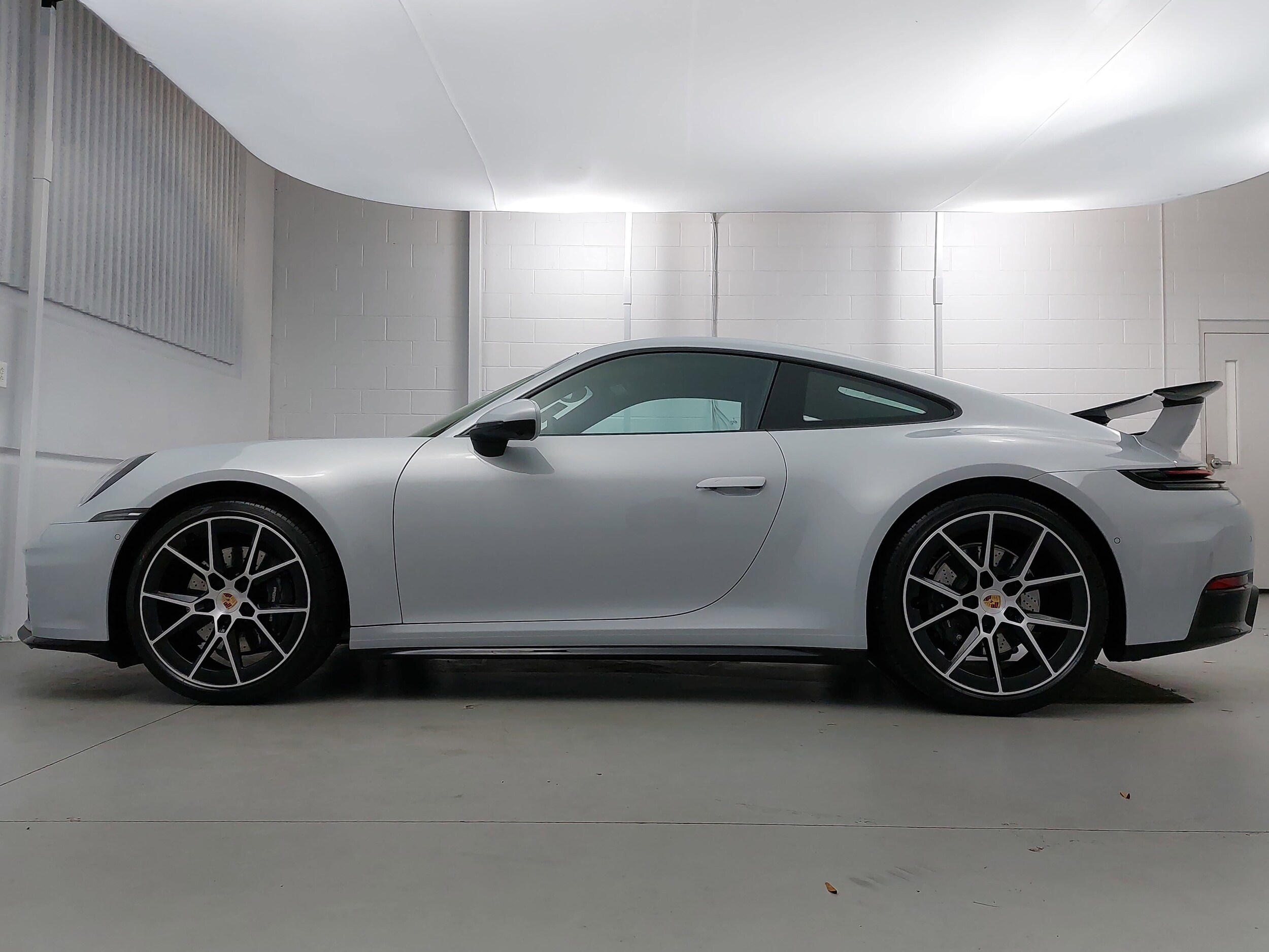 2025 Porsche 911 Coupe photo 2