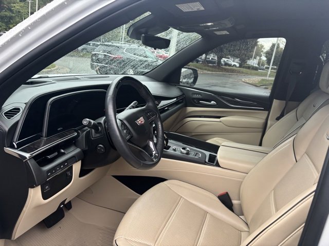 2023 Cadillac Escalade ESV Premium Luxury photo 3