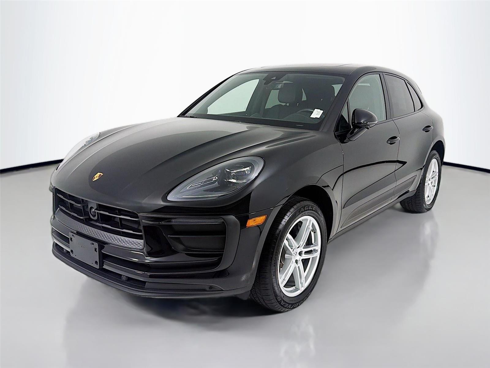 2023 Porsche Macan T