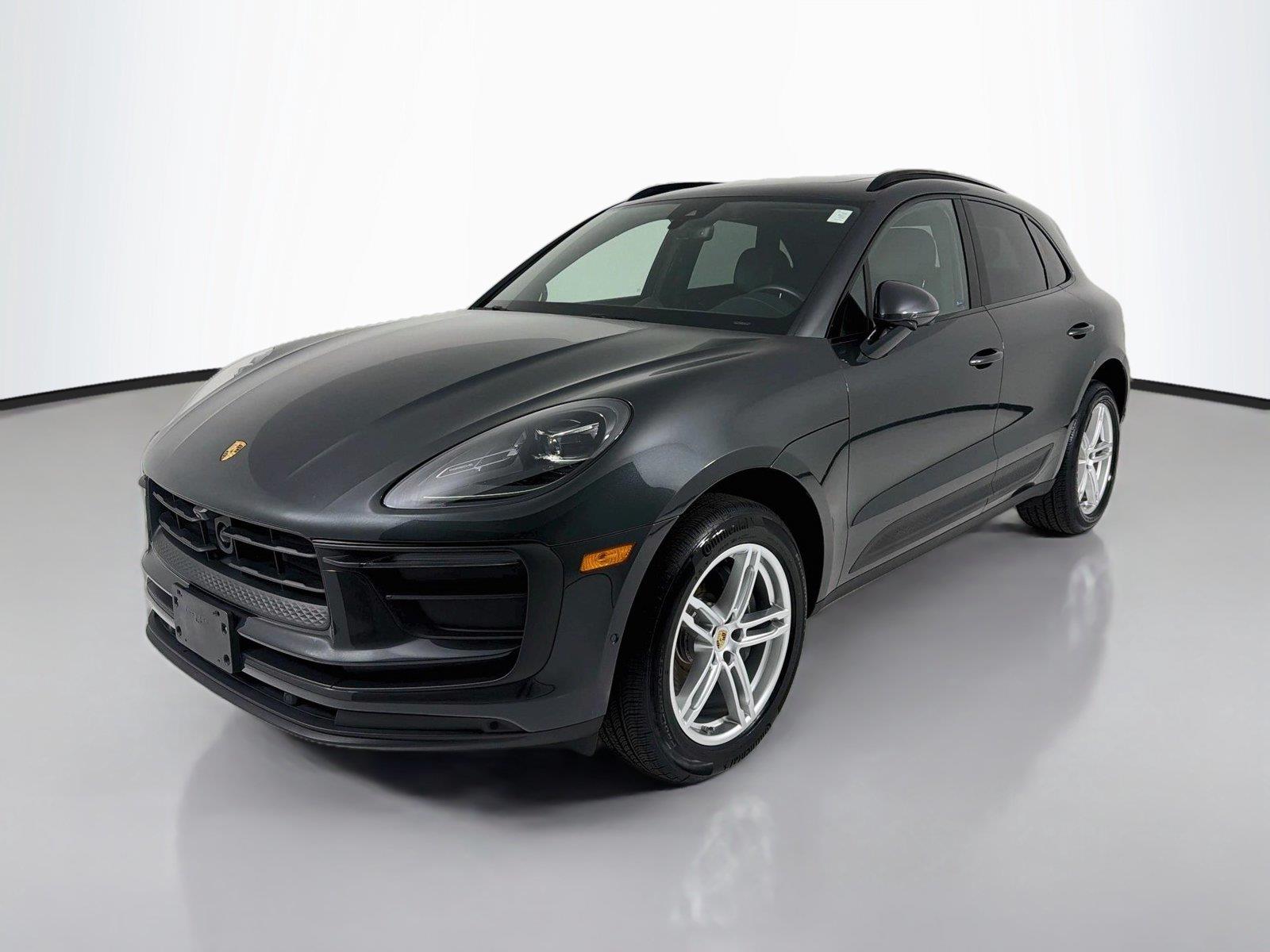 2023 Porsche Macan T