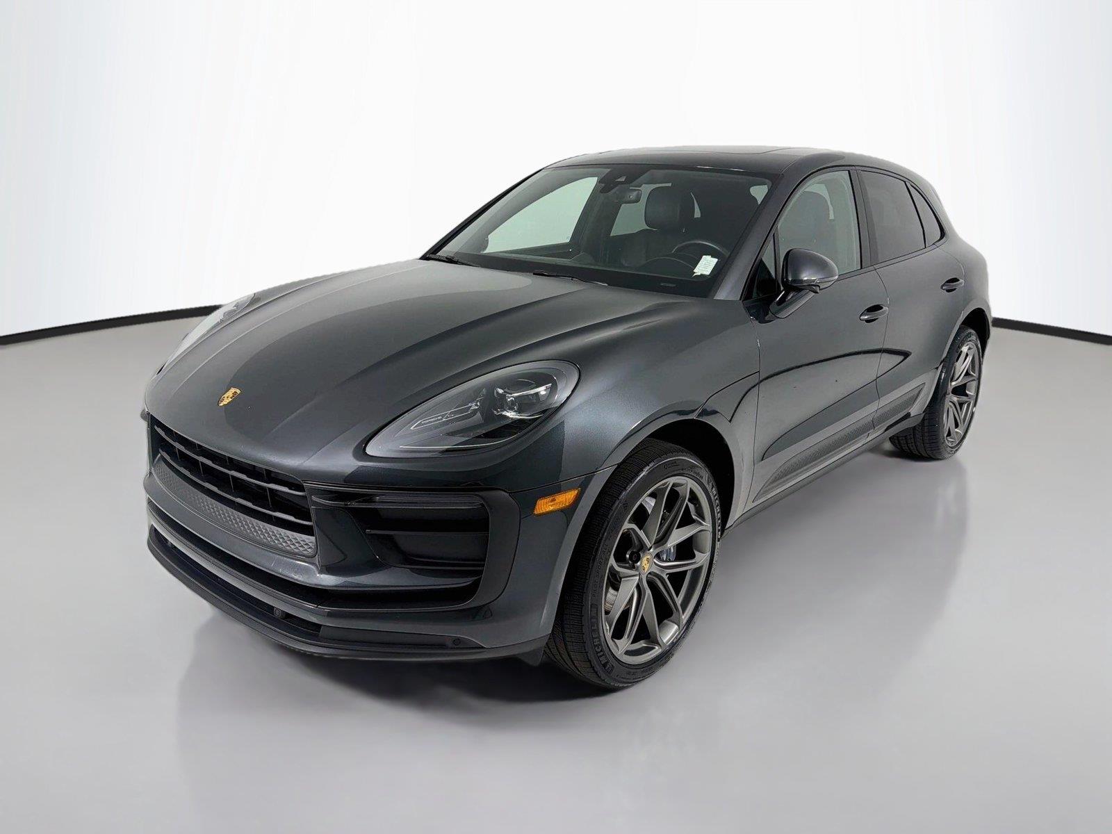 2022 Porsche Macan