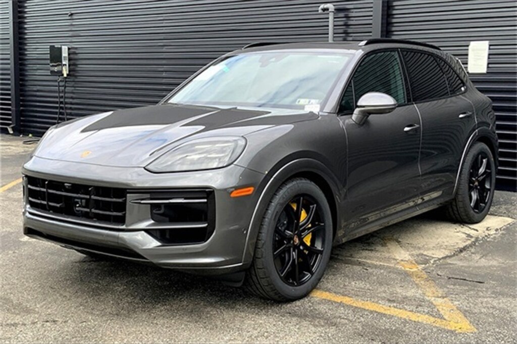 New 2026 Porsche Cayenne GTS GTS SUV