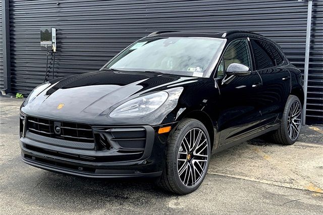 2026 Porsche Macan's photo