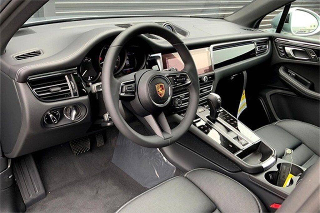 New 2025 Porsche Macan SUV