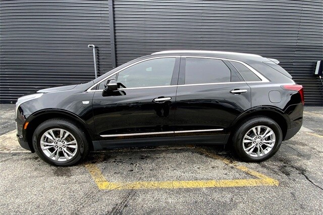 Used 2020 Cadillac XT5 Premium Luxury with VIN 1GYKNDRS7LZ110852 for sale in Conshohocken, PA