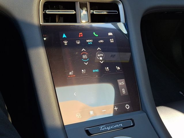 2025 Porsche Taycan Base - Photo 16