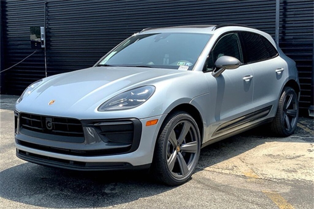 New 2025 Porsche Macan T T SUV