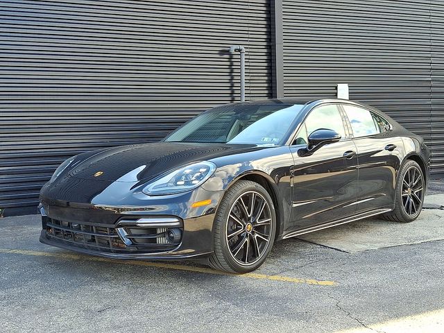 2023 Porsche Panamera 4 Platinum Edition's photo