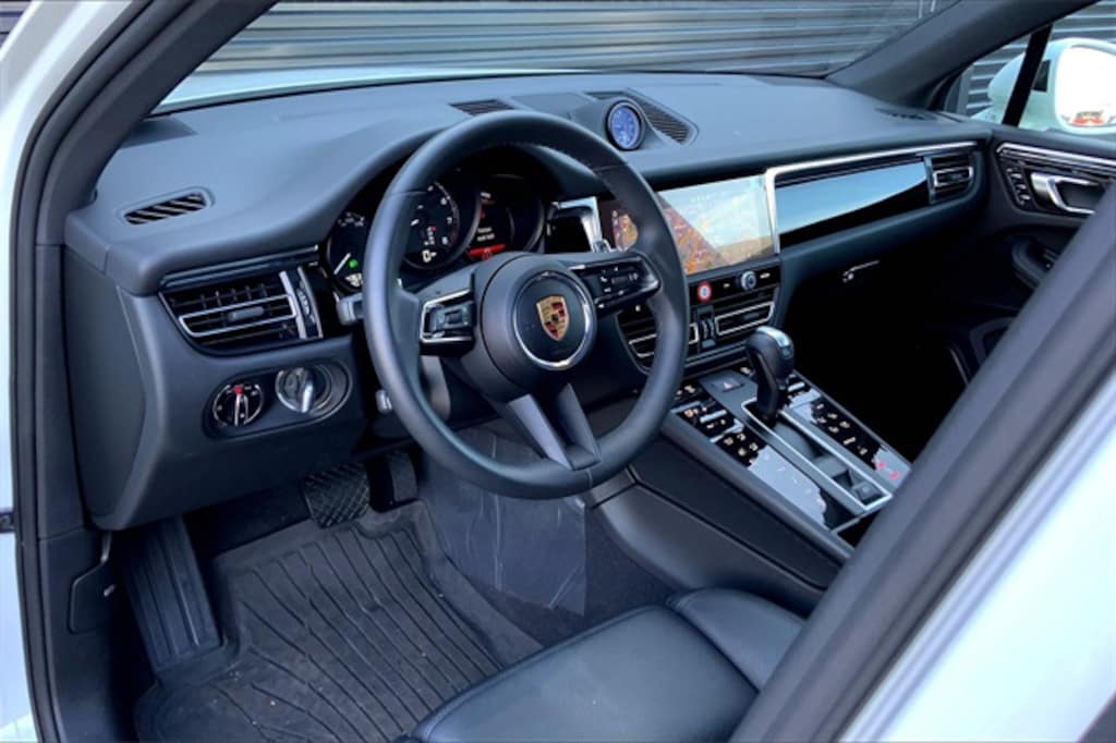 Certified 2025 Porsche Macan SUV