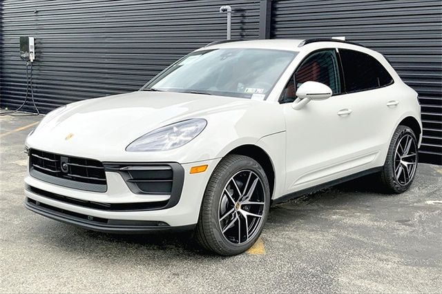 2026 Porsche Macan's photo