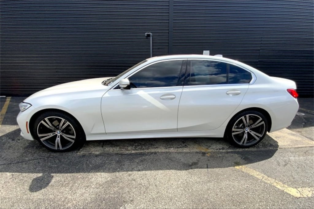 Used 2021 BMW 3 Series 330i xDrive Sedan