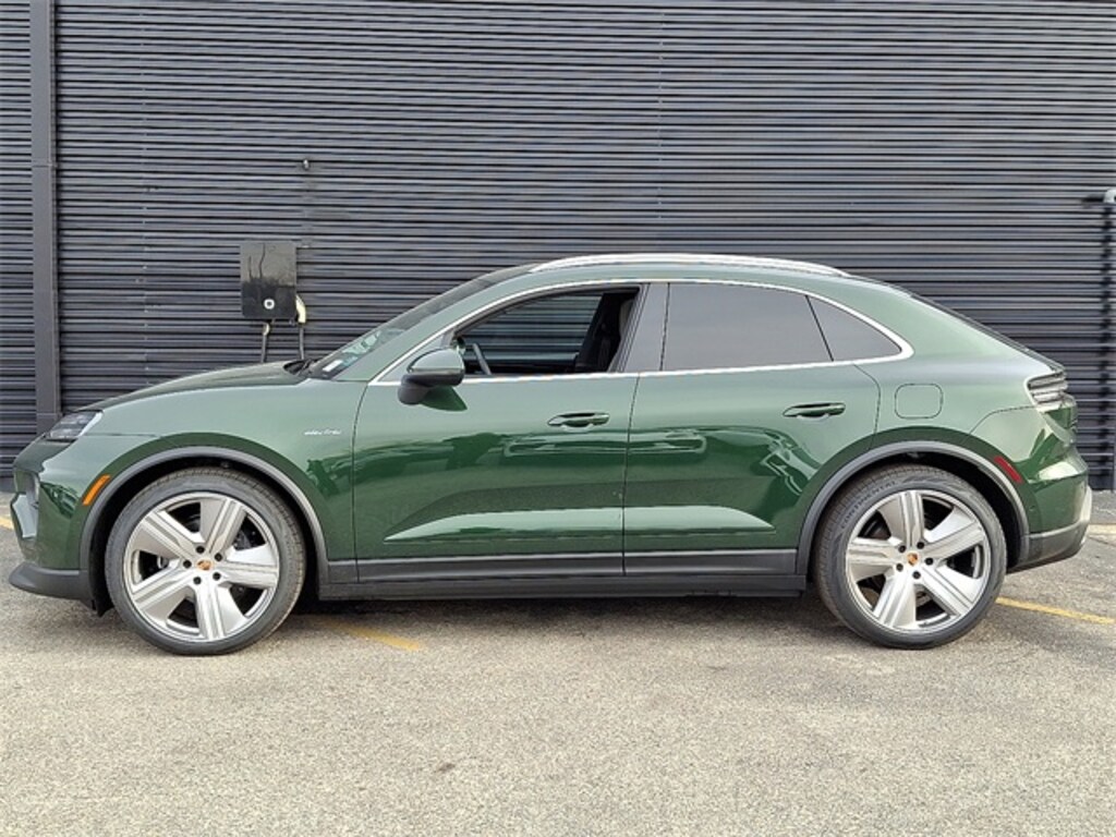 New 2025 Porsche Macan 4 Electric 4 SUV