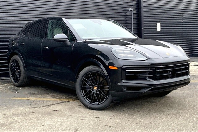 2025 Porsche Cayenne Coupe photo 4
