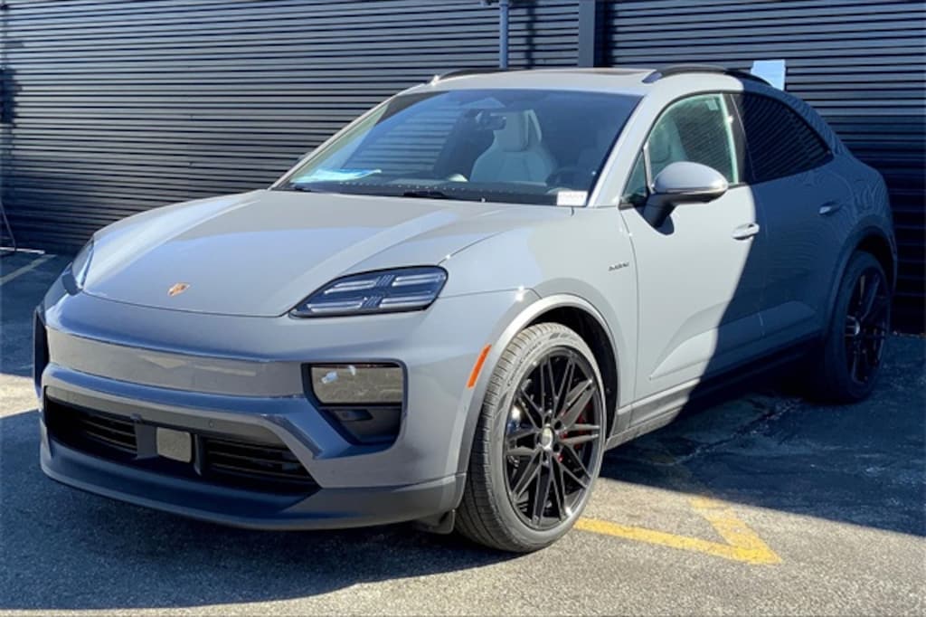 New 2025 Porsche Macan 4S Electric 4S SUV