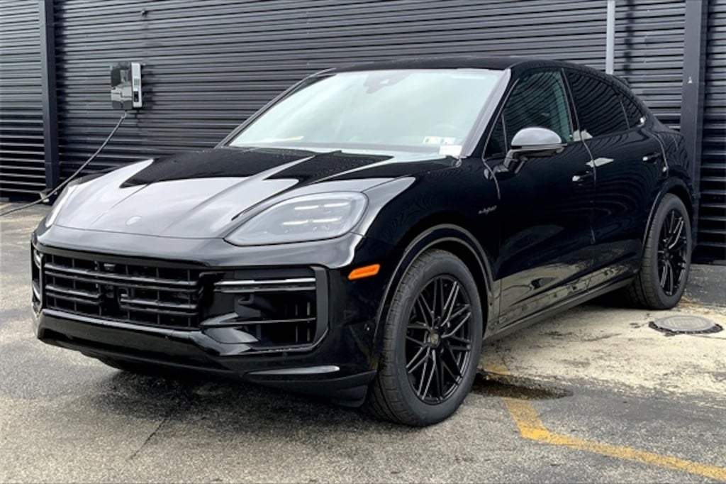 New 2026 Porsche Cayenne Turbo E-Hybrid Coupe Coupe