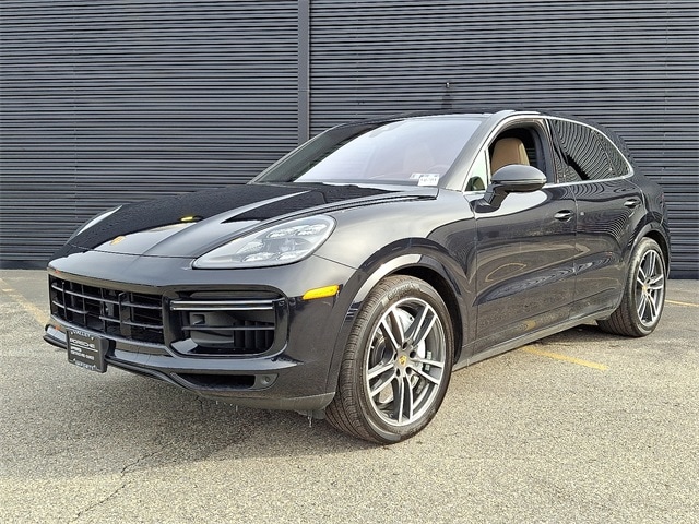 2022 Porsche Cayenne Turbo's photo