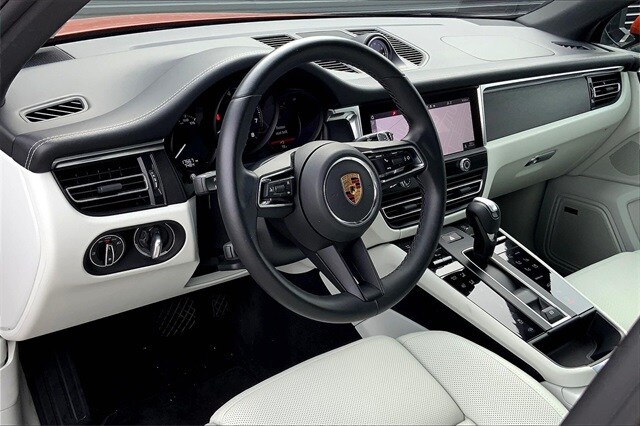 2022 Porsche Macan GTS photo 4