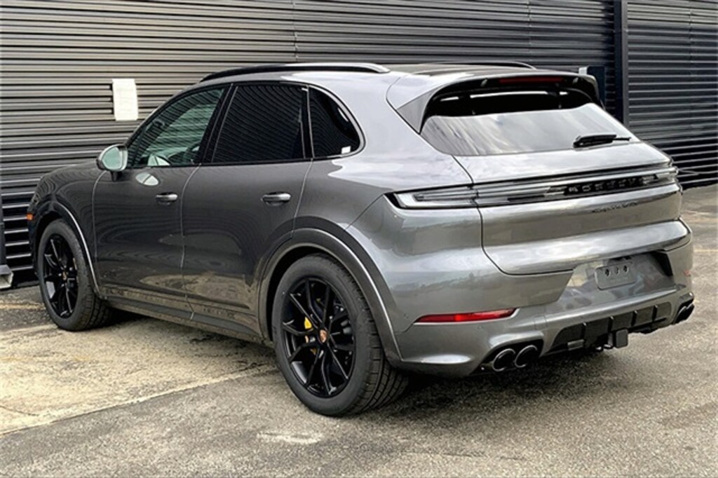New 2026 Porsche Cayenne GTS GTS SUV