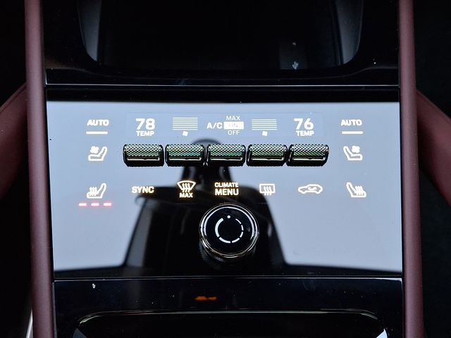 2025 Porsche Cayenne Turbo E-Hybrid - Photo 17