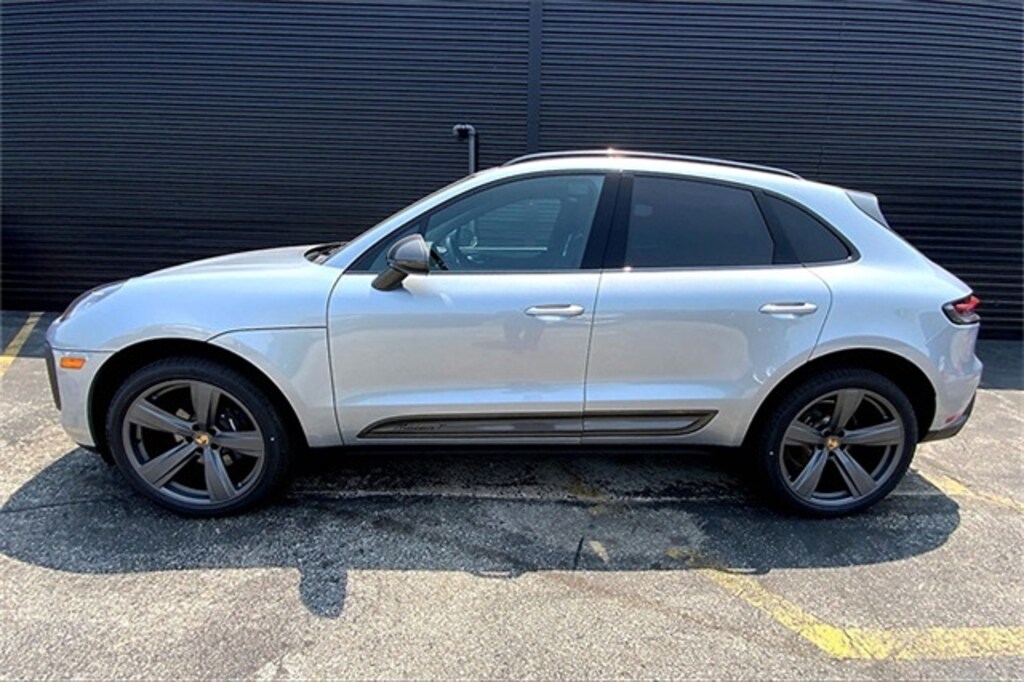 New 2025 Porsche Macan T T SUV