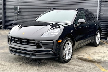 2022 Porsche Macan SUV