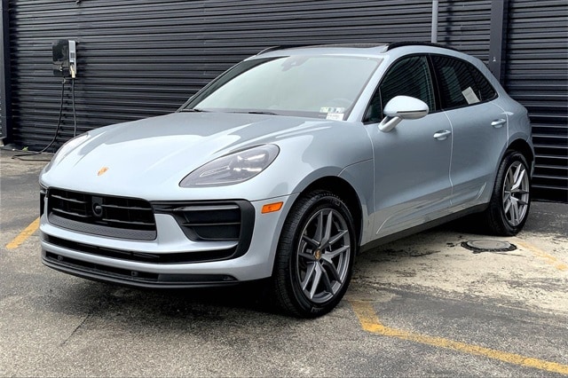 2025 Porsche Macan