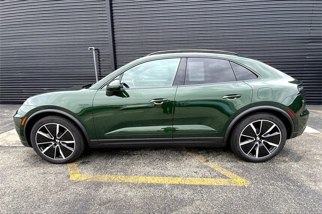 Certified 2025 Porsche Macan Base with VIN WP1AA2XA7SL000571 for sale in Conshohocken, PA