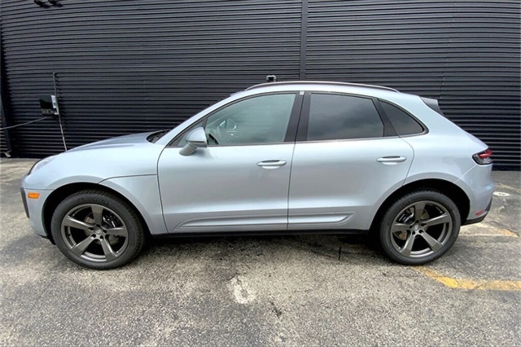 New 2025 Porsche Macan SUV