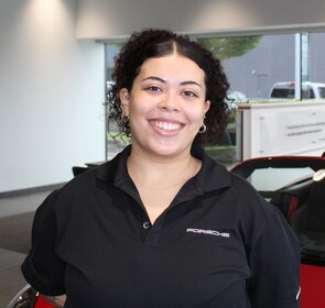 Staff member Gabrielle V from ID_5d3fbe730f5f